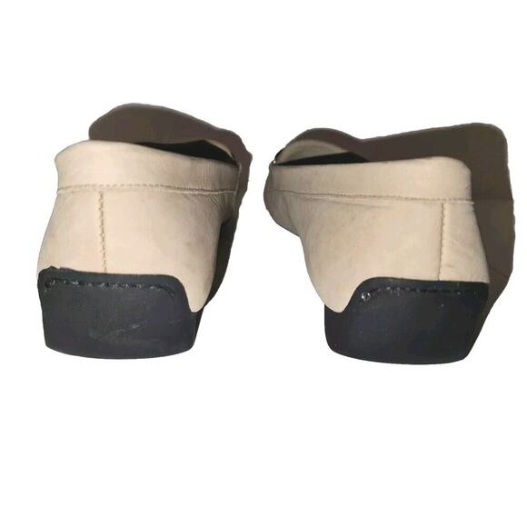 NWOB! Stuart Weitzman Suede Leather Driving Loafer Jeweled Women's Size 7.5 Tan - Picture 7 of 16